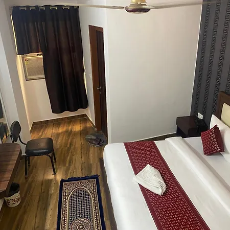 Airport Hotel Port View,Complimentary Airport Pickup Or Drop-2